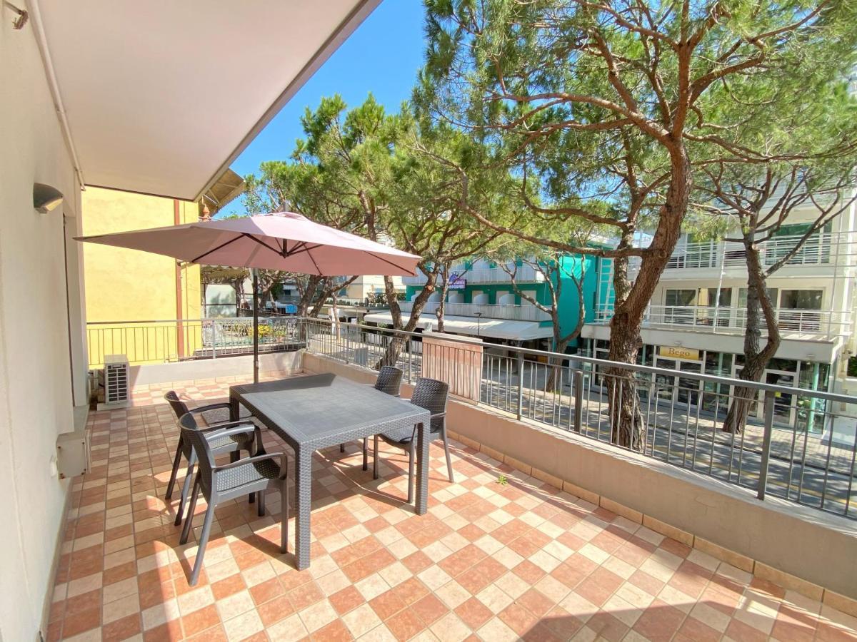 Artesi - Carraro Immobiliare Jesolo - Family Apartments Exteriör bild